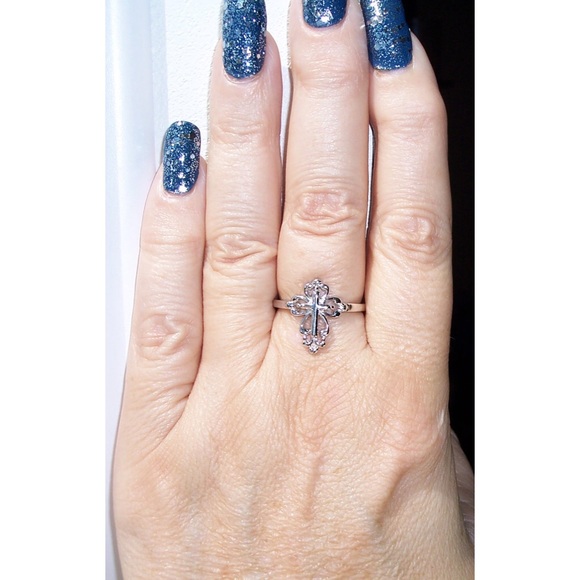 925 STERLING SILVER Cross High Polished Ring - Picture 2 of 14